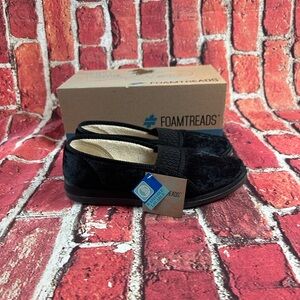 FoamTreads Ladies Black Quartz Slippers Size 10 new with tags
